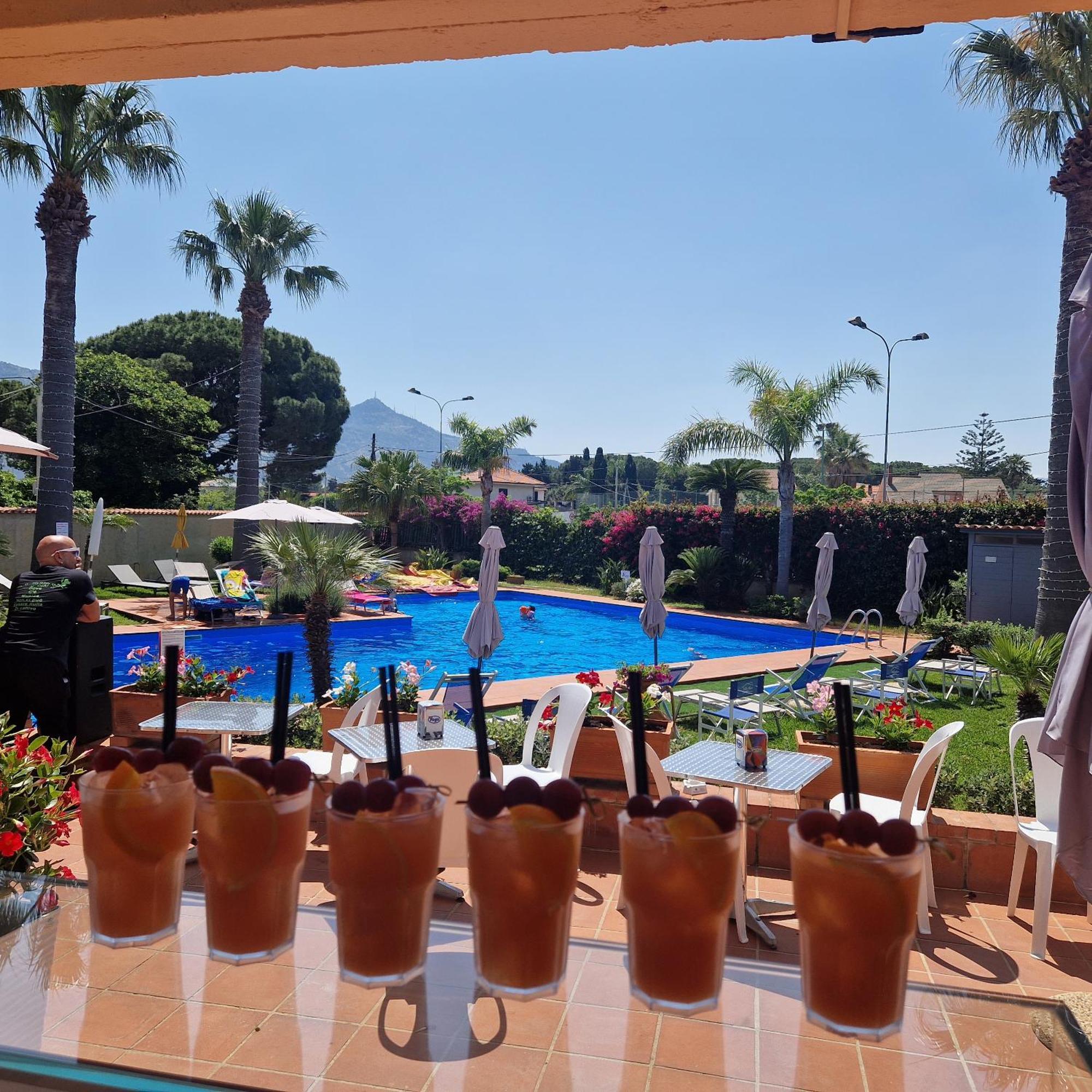Villa Rosa Luxury Apartment Mondello Eksteriør billede