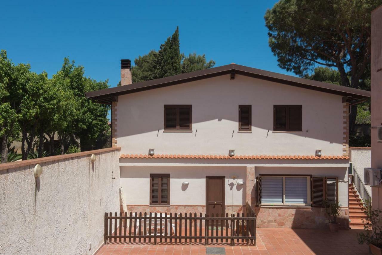 Villa Rosa Luxury Apartment Mondello Eksteriør billede