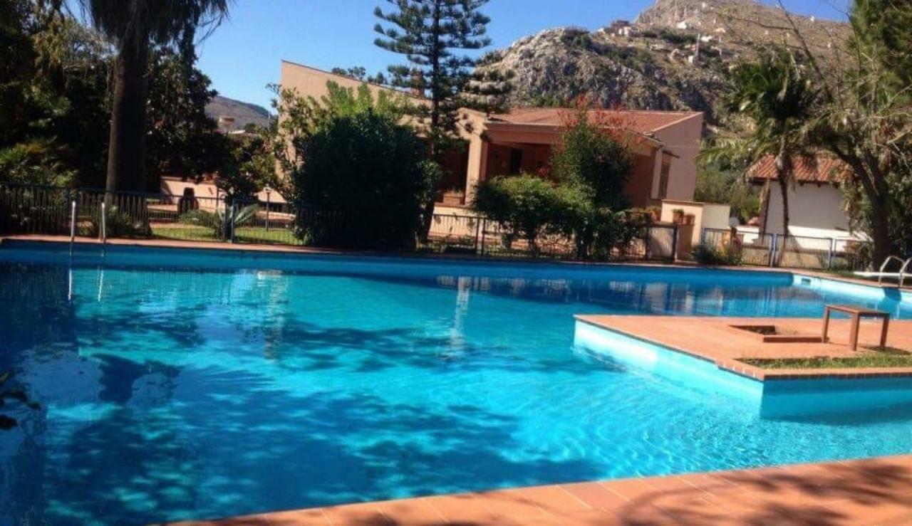 Villa Rosa Luxury Apartment Mondello Eksteriør billede