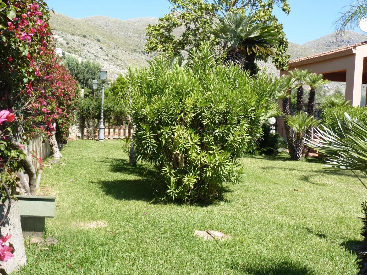 Villa Rosa Luxury Apartment Mondello Eksteriør billede